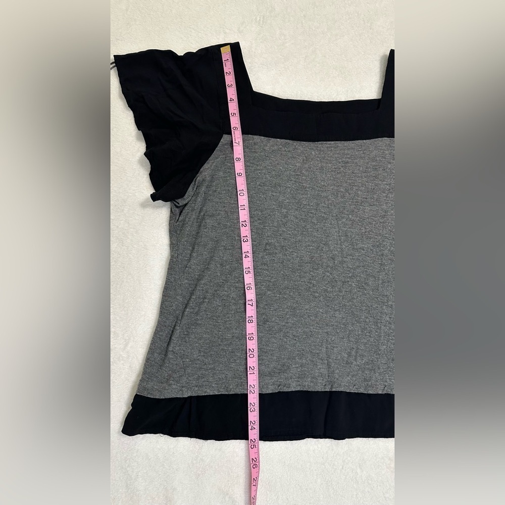 Vince Camuto Boxy Gray and Black Cap Sleeve Blouse Size L - Picture 5 of 11